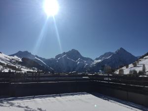 Appartement 4 personnes aux pieds des pistes Le Champame Wifi Netflix