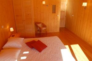 Maisons d'hotes Maison Rouge : Chambre Double avec Baignoire