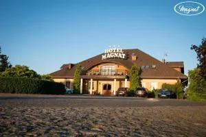 Hotel Magnat - 波伊兹