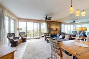 One Bedroom Apartment room in Crescent 102