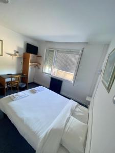 Hotels Hotel du Centre Luce Chartres : photos des chambres