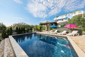 Luton Apartment Zadar Kozino Heating Pool & Jacuzzi 