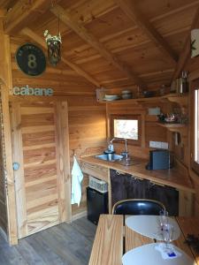 B&B / Chambres d'hotes la Cabane dans les Arbres : photos des chambres