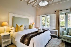 Hermanus Lodge on the Green - Solar Power