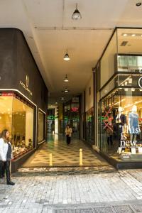 Mosaics aprtm in the historical center of Athens Ermou 18