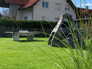 Monteurwohnung "Medium" mit 3 Schlafzimmern und Terrasse