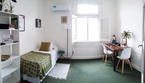 Amplio, tranquilo y muy luminoso departamento de 3 ambientes a metros del Obelisco y del Teatro Colón