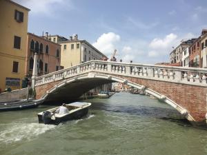 TINTORETTO 4, 3 GRANDI CAMERE DA LETTO, 2 BAGNI