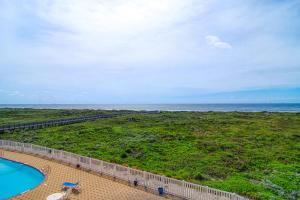 Three-Bedroom Apartment room in Grand Caribbean 4001 condo