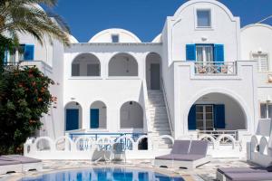 Pension George Santorini Greece