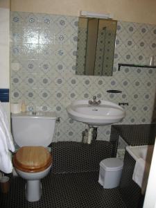 Hotel La Petite Auberge photo 12