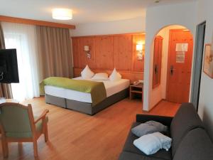 Double or Twin Room with Balcony room in Hotel Enzian