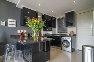 Lux Andringa Walk Apartments