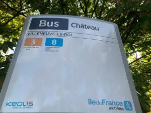 Sejours chez l'habitant Charmant Room CHEZ NOUS bus direct ORLY : photos des chambres