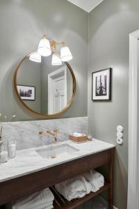 Mini Suite room in Villa Alma - Almedalens Hotell