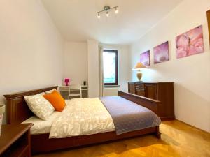 Center Warsaw - Apartmenty Jana Pawła II
