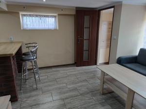 Hostel Kawalerka Osobne wejście Parking darmowy ogrodzony monitorowany