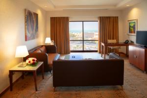 Holiday Inn - Suites Kuwait Salmiya, an IHG Hotel - image 2