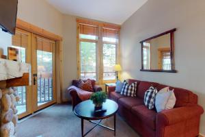 Taylors Crossing 109