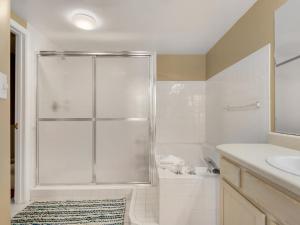 Jade East Towers 1130