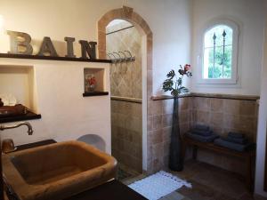 Maisons d'hotes L'ESQUIROU : photos des chambres
