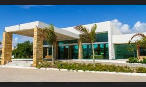 Apartamento quarto e sala com varanda no ILOA Residence a 10 Km da Praia do Frances e 12 Km da Praia do Gunga