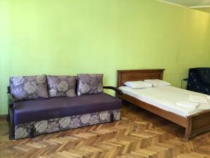 Svobody, Apartments near the Opera