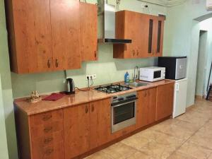 Svobody, Apartments near the Opera