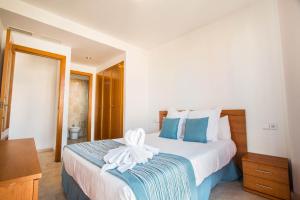 Three-Bedroom Apartment (5 Adults) room in Apartamentos Magic Atrium Plaza