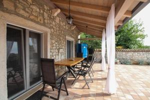 Vila Arsini - kuća za odmor sa hidromasažnom kadom
