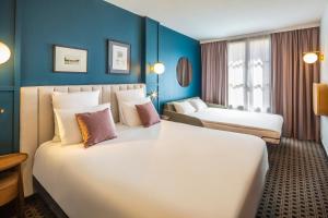 Hotels Mercure Versailles Chateau : Chambre Double Supérieure avec Canapé-Lit
