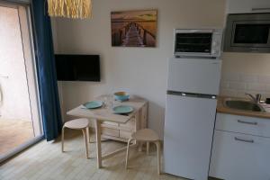 Appartements Bel Appartement acces direct mer; L'Almanarre, HYERES : photos des chambres