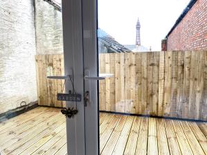 Princess Theatre Beach View Apartments by Blackpool Service Apartments