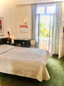 Hotels Hotel des Mimosas : photos des chambres