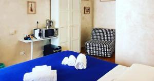 Deluxe rooms and One Chilling jacuzzi Suite Guesthouse