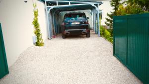 Cottage Steyr Mitte, ruhig, 2 Schlafzi, Carport, WLAN