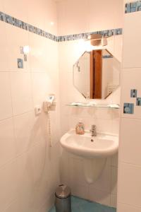 Twin Room with Shower room in Penzion YORK