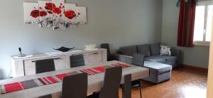 Maisons de vacances Maison Andinette : Maison 2 Chambres