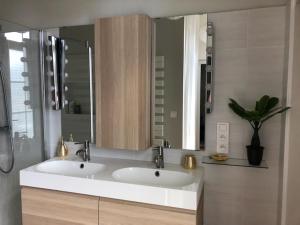Appart'hotels Residence Austerlitz centre Angouleme : Appartement avec Balcon