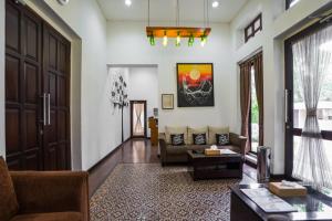 Jambuluwuk Heritage Menteng Suites