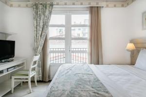 Apartamento com varanda no IL Campanário Resort