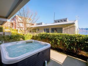 Top of the Lake Apartment