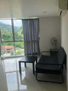 The Ceo Suites
