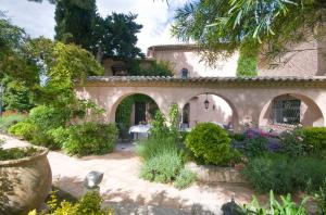 B&B / Chambres d'hotes Le Mas du Chanoine : photos des chambres