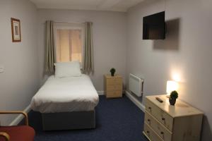 Budget Single Room room in Brookside Lodge