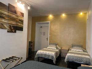 Hotels Kyriad Direct Beziers Centre : photos des chambres