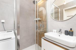 Apartamenty Garnizon Doskonała Lokalizacja Gdańsk by Noclegi Renters