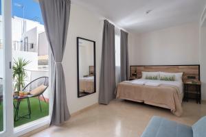 Sweet Sevilla Suites - Smart Hotel