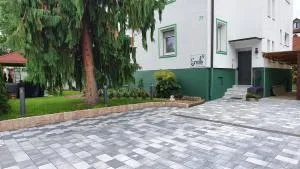 Ermis Apartments - Riederich