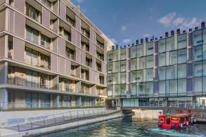 Harbour Bridge Waterfront